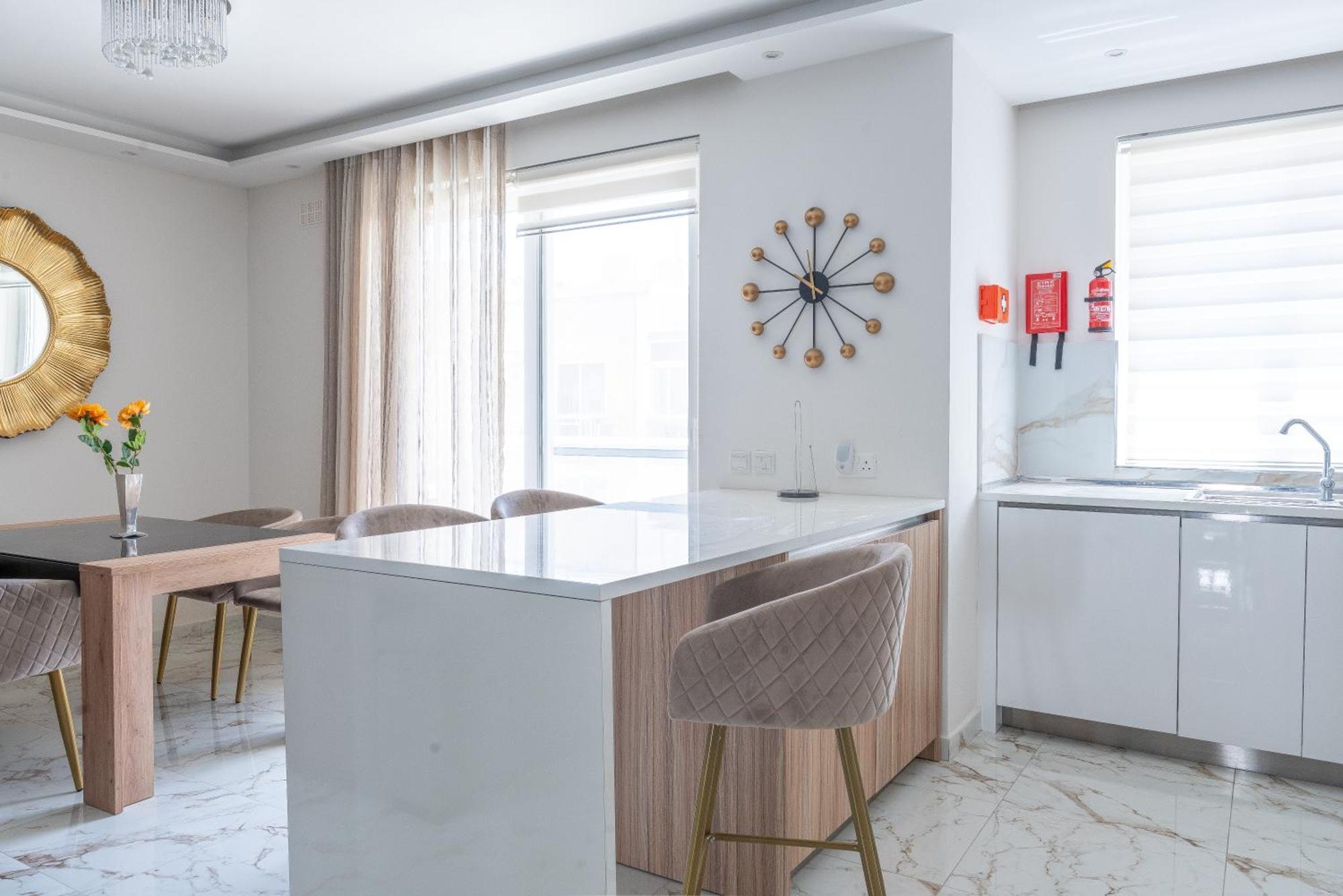 Modern & Luxurious Apartment - Prime Location St. Paul's Bay Exterior photo